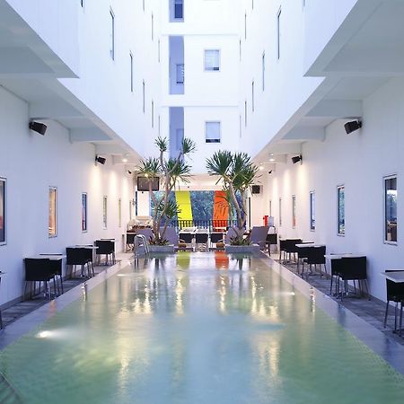 Amaris Hotel Sunset Road - Bali Кута Экстерьер фото
