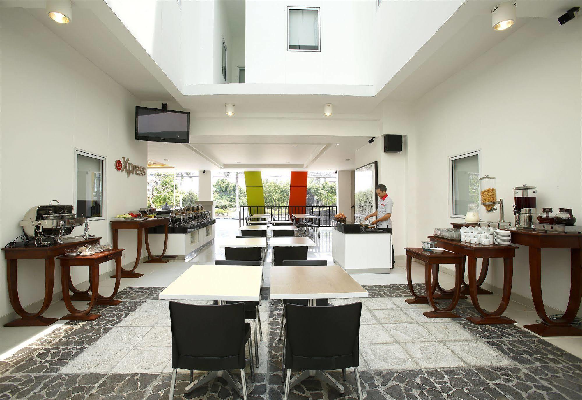 Amaris Hotel Sunset Road - Bali Кута Экстерьер фото