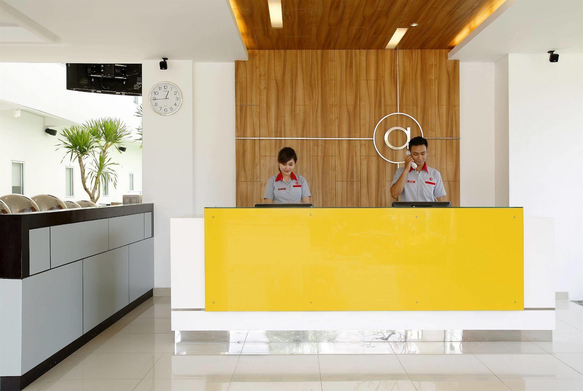 Amaris Hotel Sunset Road - Bali Кута Экстерьер фото