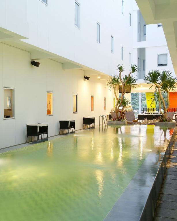 Amaris Hotel Sunset Road - Bali Кута Экстерьер фото